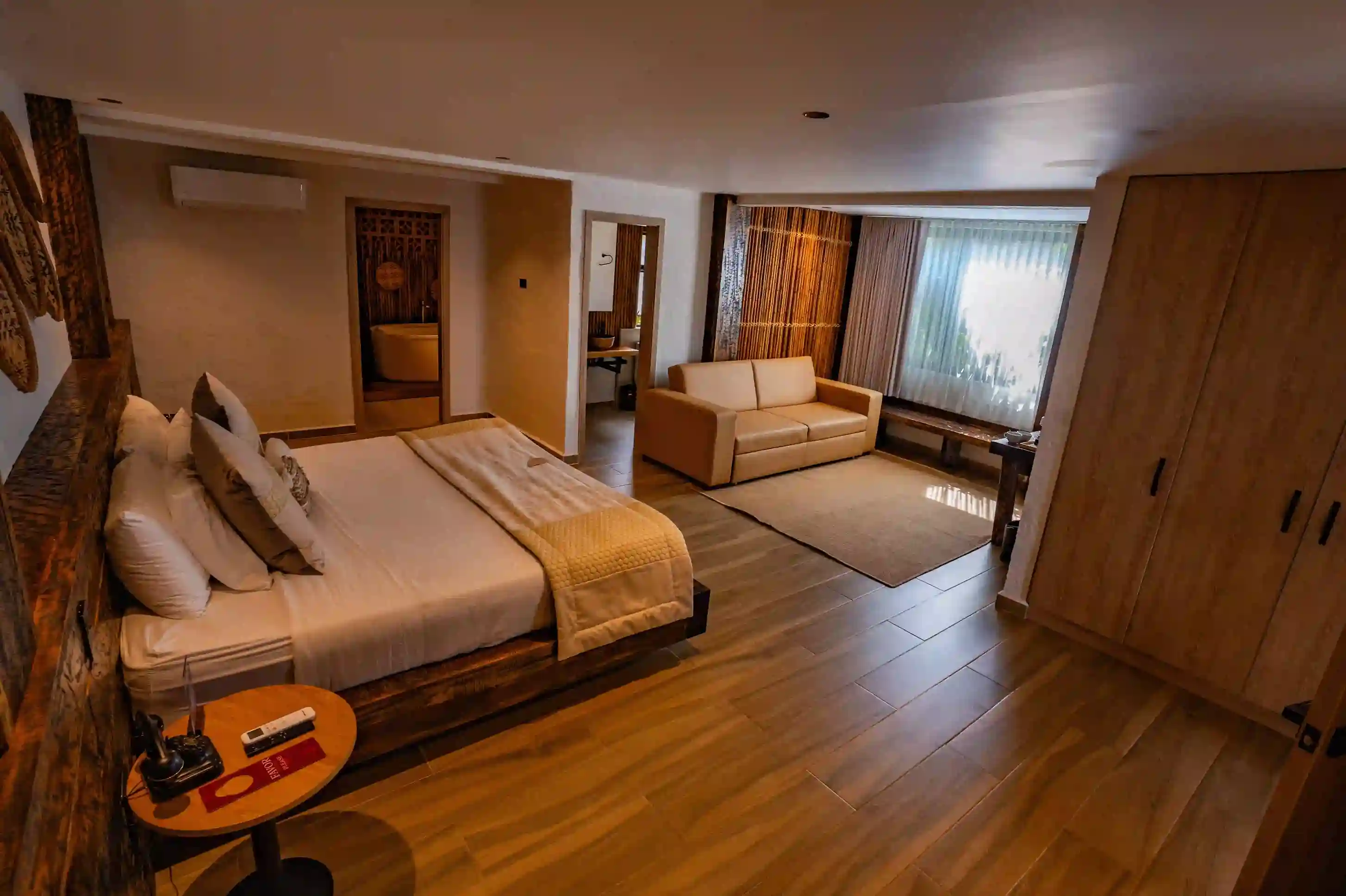 Presidential Suite - Image 2